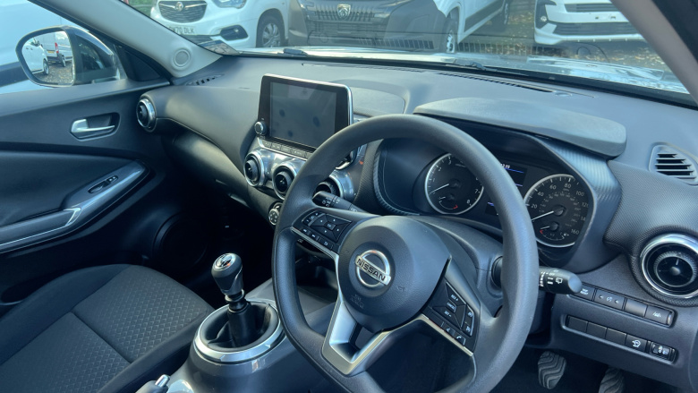 Nissan Juke 1.0 DiG-T 114 Acenta 5dr Petrol Hatchback